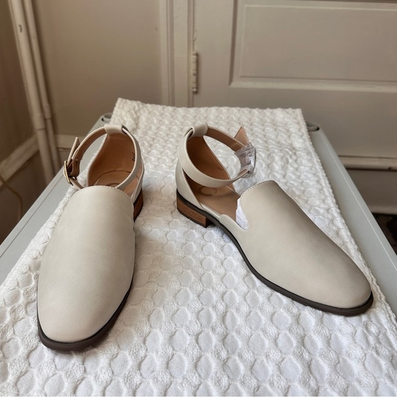 Journee Loreta Loafer Flats Vegan Leather Ivory Buckle Straps Square Toe 1” Heel - Picture 11 of 16